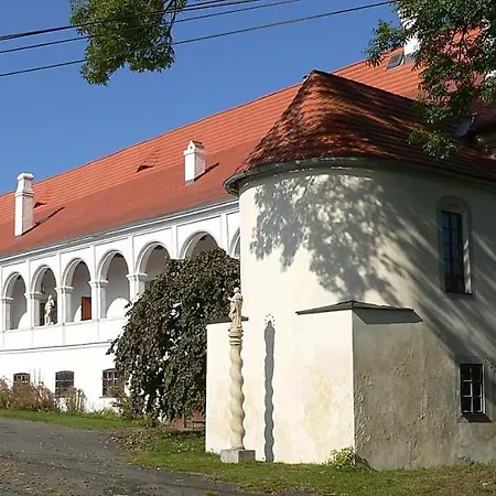 Zamek Mokrosuky